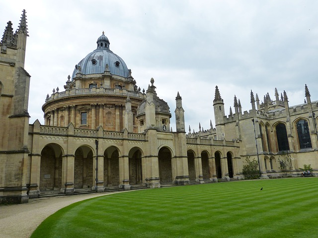 イギリス University Of Oxford オックスフォード大学 へ交換留学可能な日本の大学の紹介 Educational Consulting